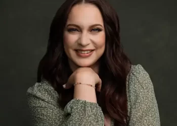 La clásica adoración «Yo te Busco» en la voz de Christine D’Clario