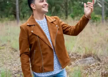 Emir Sensini – Medley Clásicos de Adoración (Top Marzo)