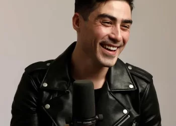 No Hay Otro Nombre Igual