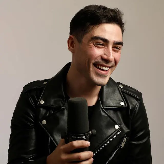 No Hay Otro Nombre Igual