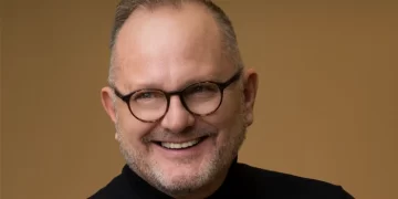 Marcos Witt presenta «Tu Iglesia» su más reciente producción EP