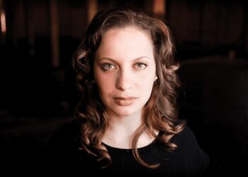 Tantas-Historias-Christine-D'Clario