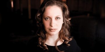 Tantas-Historias-Christine-D'Clario